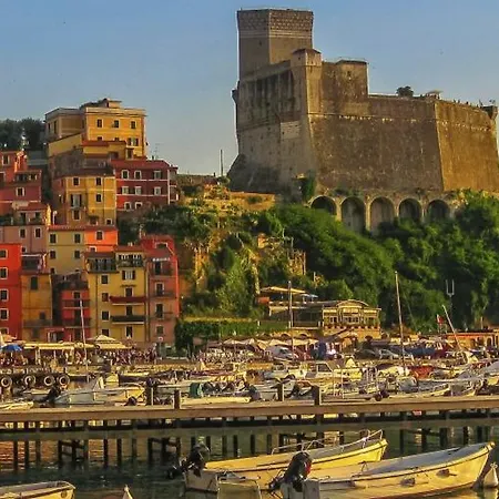 Апартаменти E Parcheggio Ideale Per Visitare Le Cinque Terre Ла-Спеція