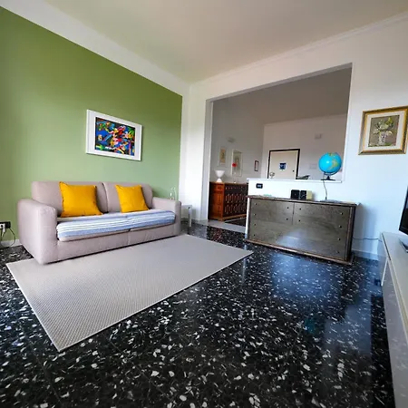 Alloggio E Parcheggio Ideale Per Visitare Le Cinque Terre La Spezia